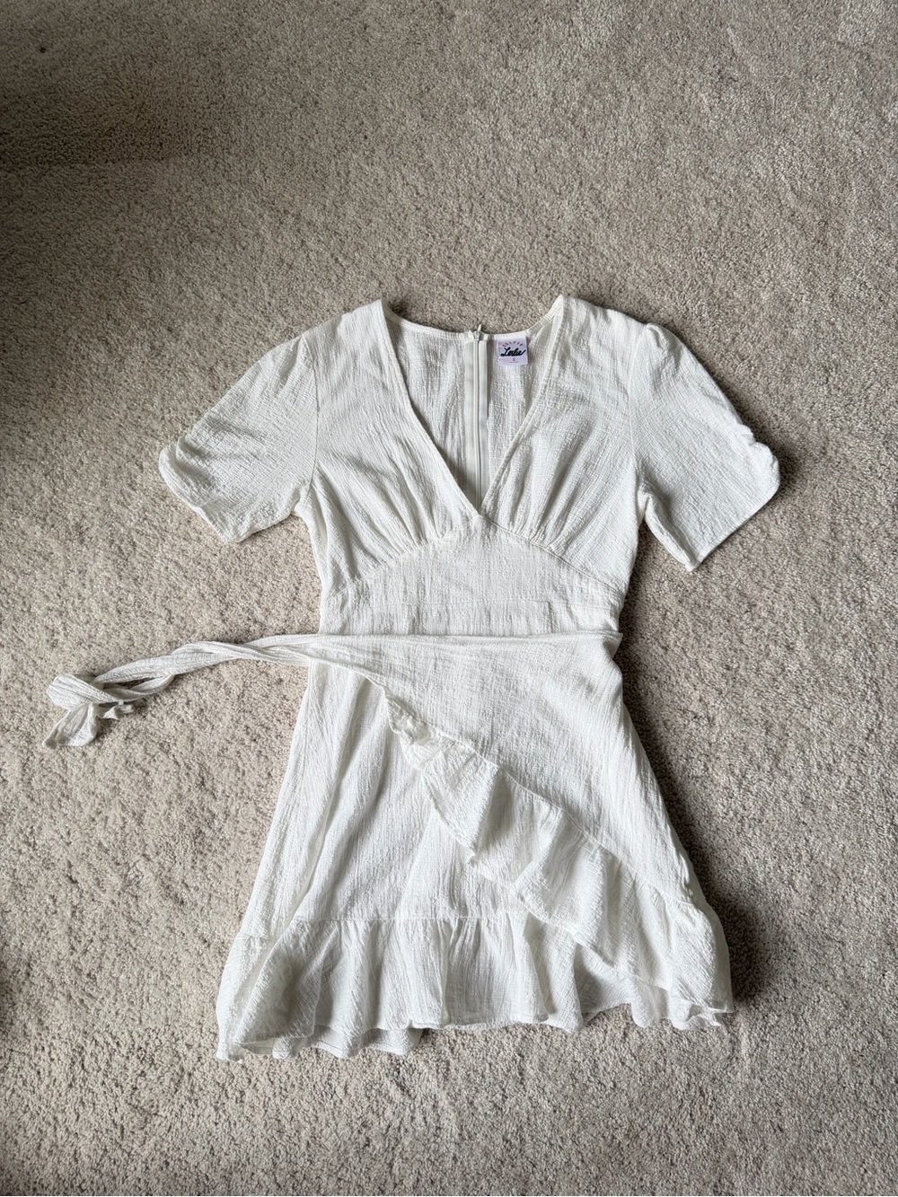Selfie Leslie White Short Sleeve Wrap Dress
